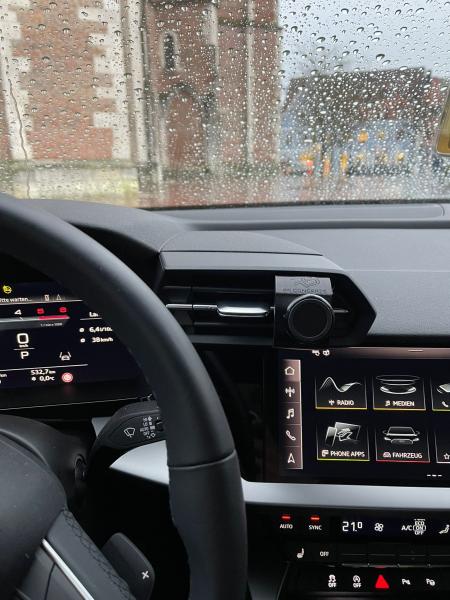 RS-Mount, fahrzeugspezifischer Handyhalter passend für Audi A3-S3-RS3 8Y ab Baujahr 2020, Made in Germany